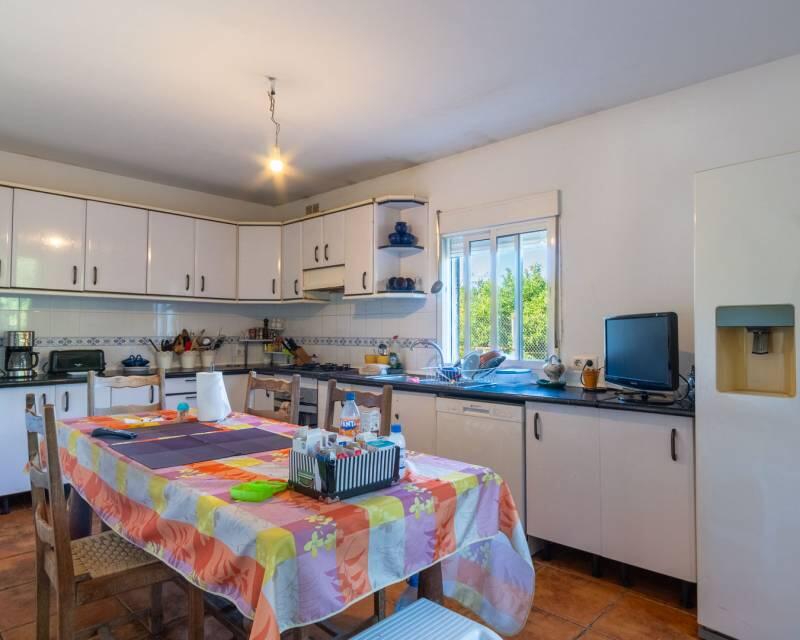 6 bedroom Villa for sale