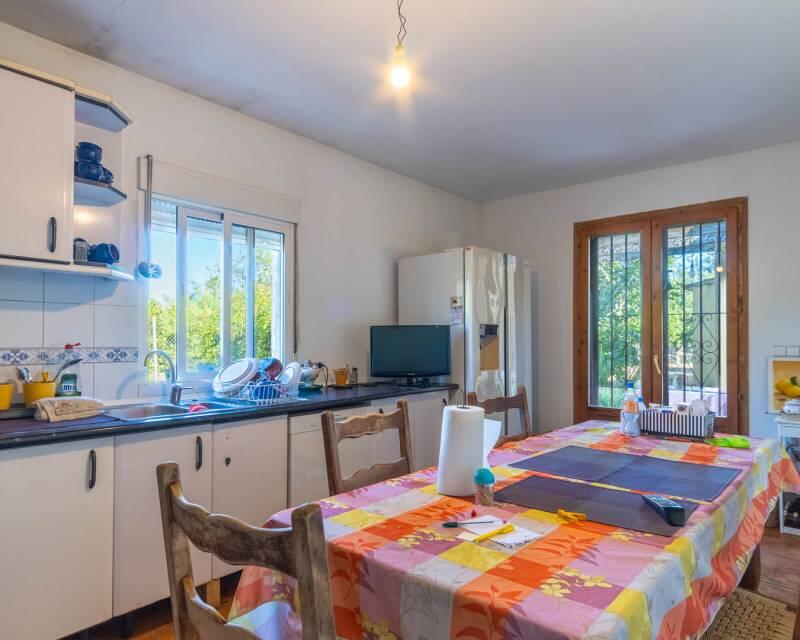 6 bedroom Villa for sale