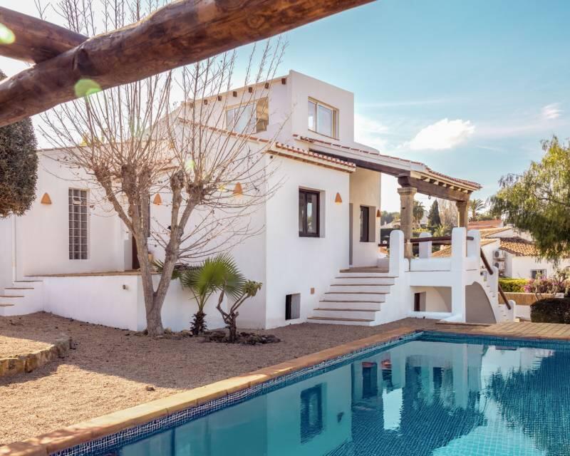 4 Cuarto Villa en venta