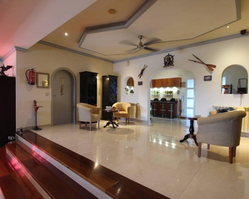 4 slaapkamer Villa Te koop
