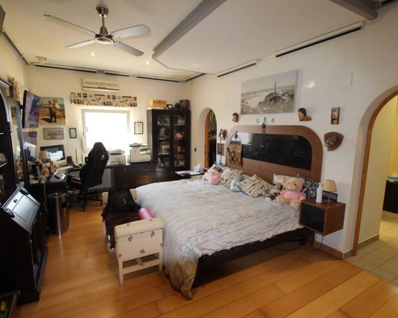 4 slaapkamer Villa Te koop