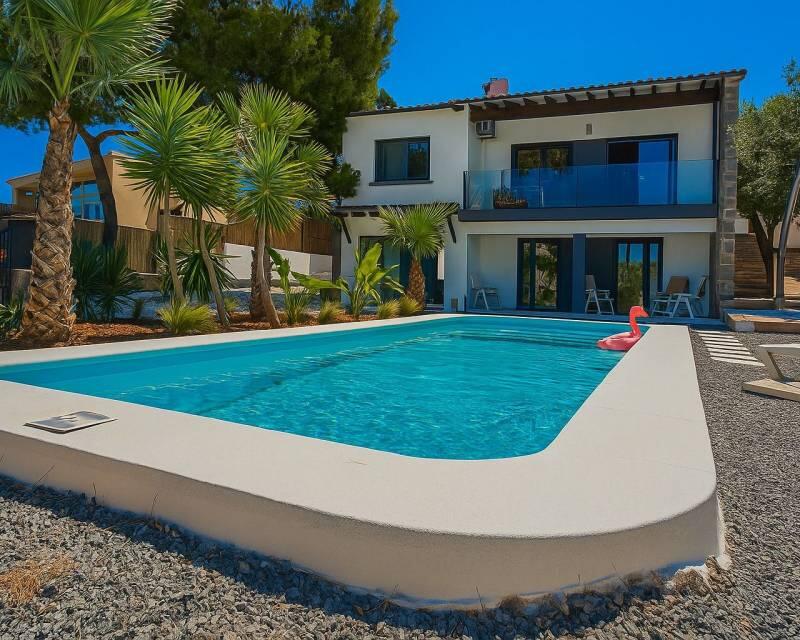 5 bedroom Villa for sale