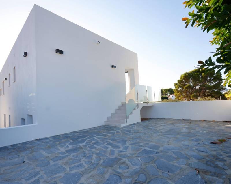 4 Schlafzimmer Villa zu verkaufen 4 Schlafzimmer Villa zu verkaufen
