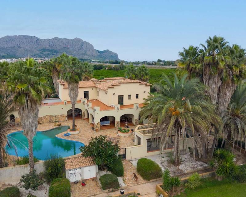 5 bedroom Villa for sale 5 bedroom Villa for sale