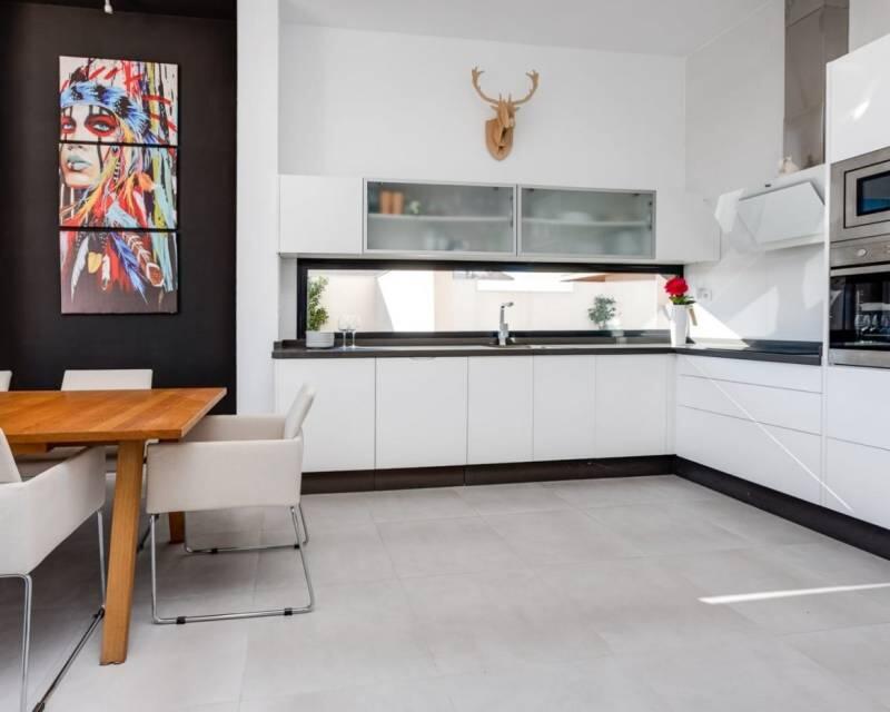 3 Schlafzimmer Villa zu verkaufen 3 Schlafzimmer Villa zu verkaufen