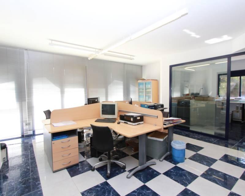 4 bedroom Villa for sale