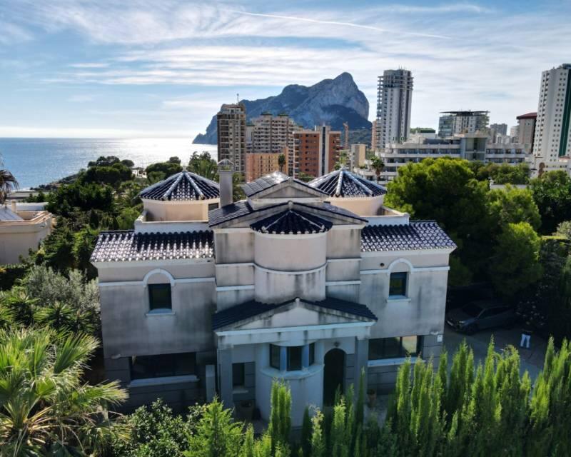 4 bedroom Villa for sale