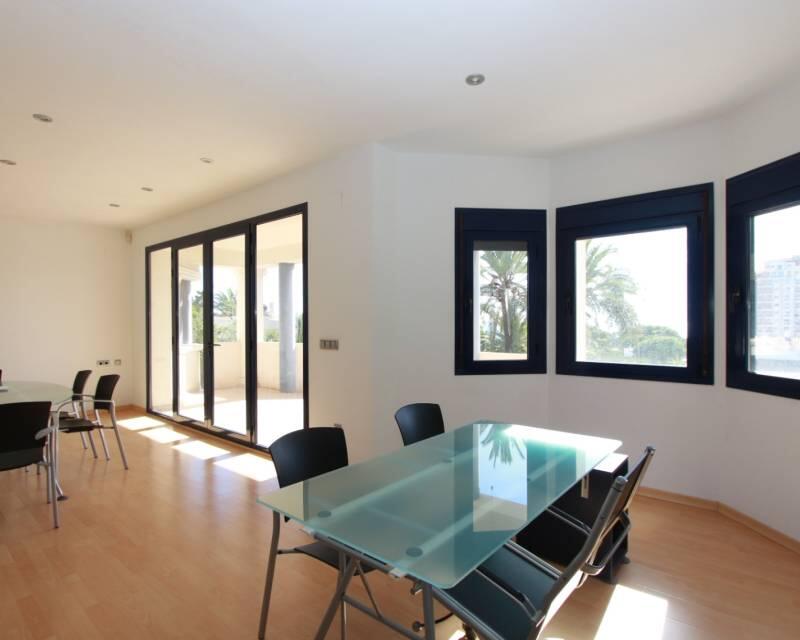 4 bedroom Villa for sale