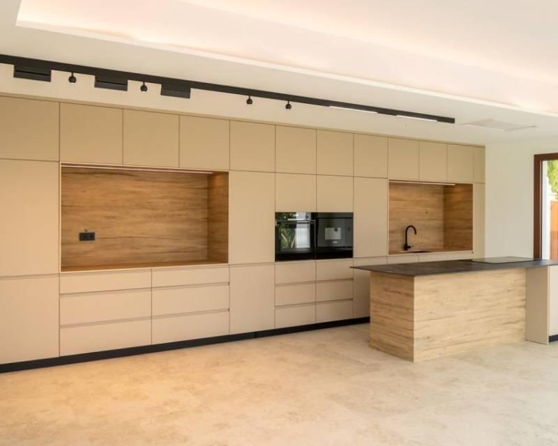 4 спальная комната вилла продается