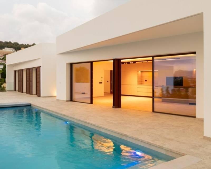 4 спальная комната вилла продается