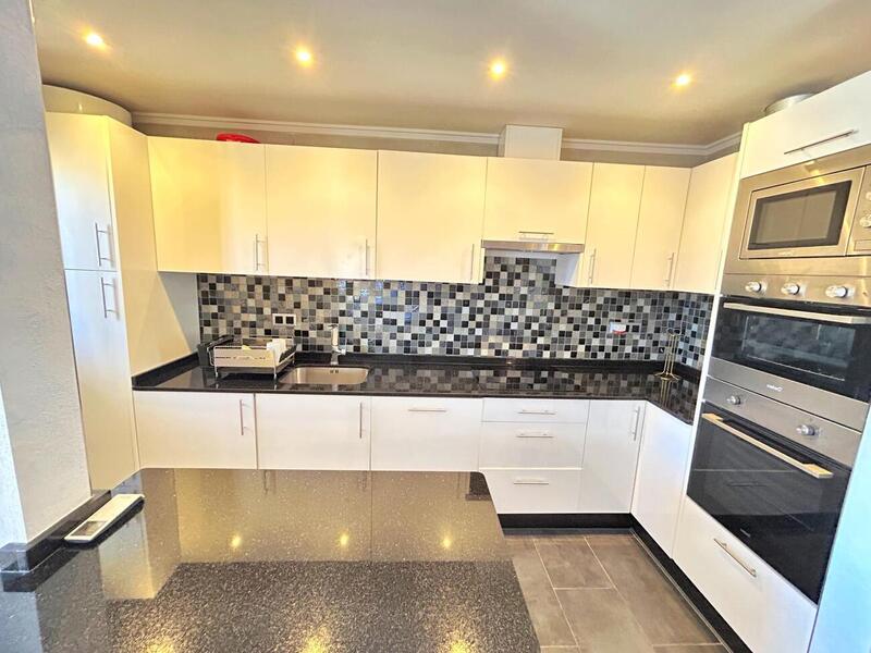 4 soveværelse Byhus til salg