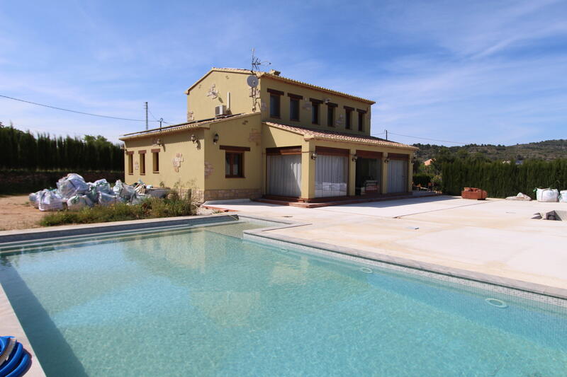 Villa til salgs i Benissa, Alicante
