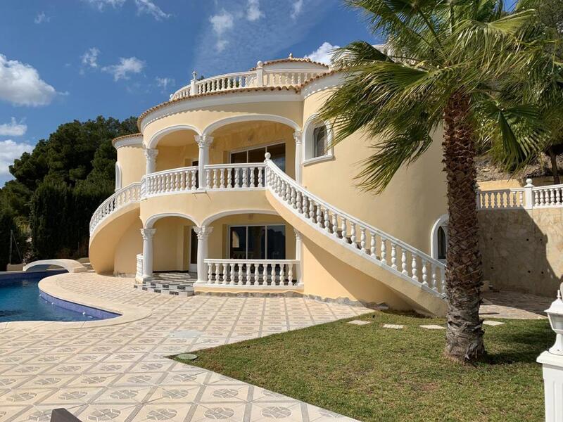 4 bedroom Villa for sale
