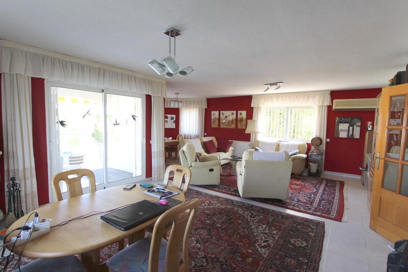 5 bedroom Villa for sale