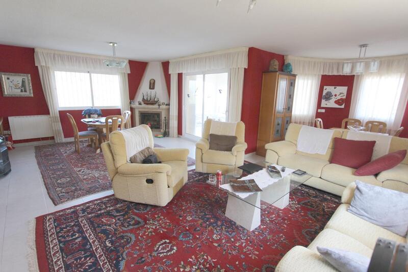 5 bedroom Villa for sale