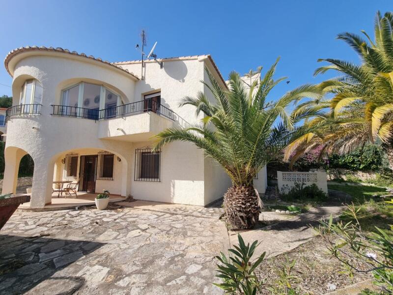 Villa en venta en Calpe, Alicante