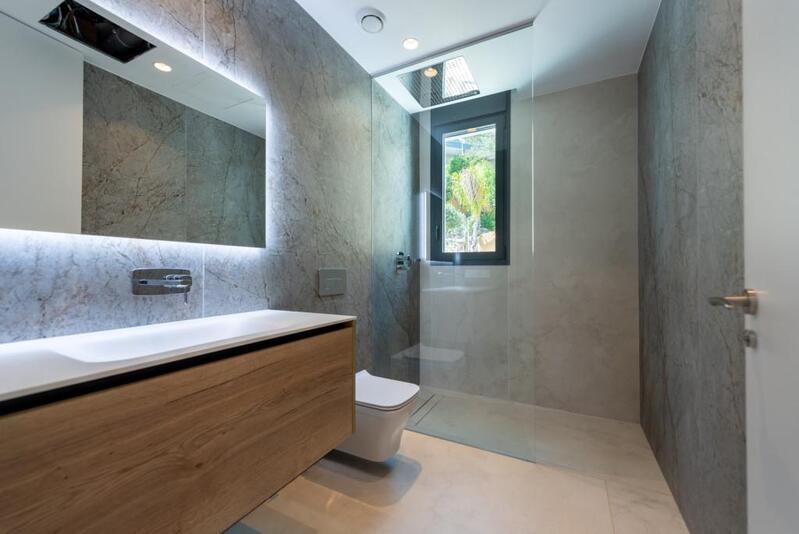 4 bedroom Apartment for sale