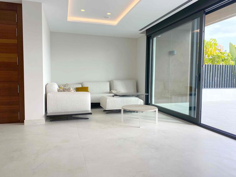 4 bedroom Apartment for sale