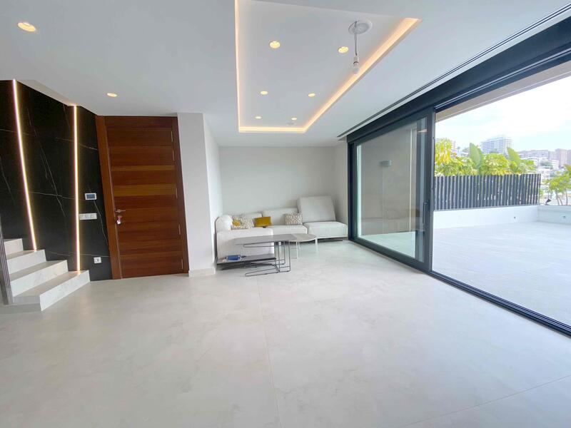 4 bedroom Apartment for sale