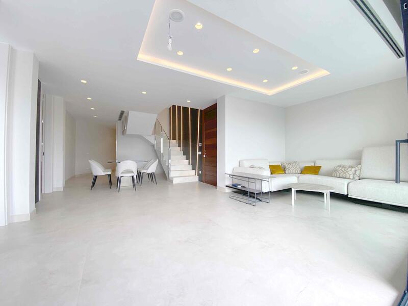 4 bedroom Apartment for sale