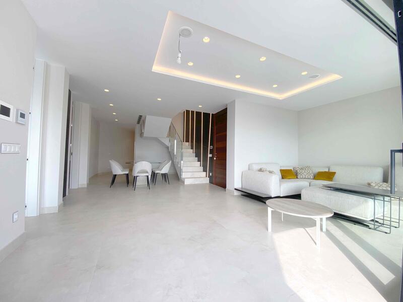 4 bedroom Apartment for sale