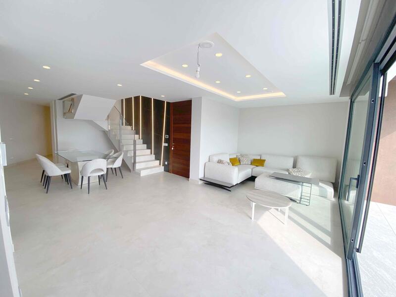 4 bedroom Apartment for sale