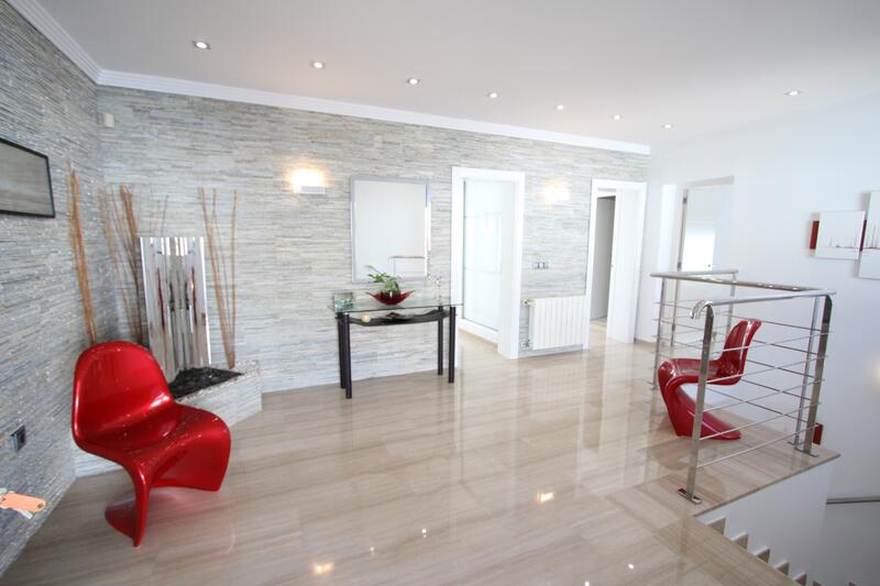 8 soverom Villa til salgs