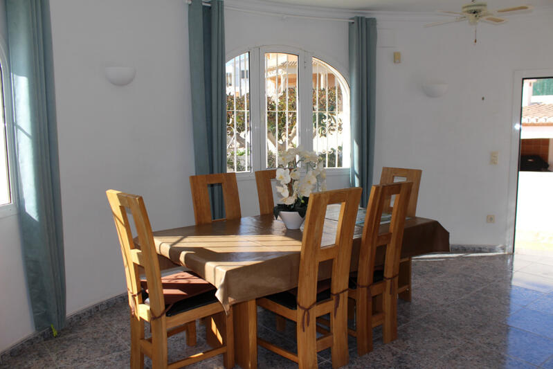 5 bedroom Villa for sale