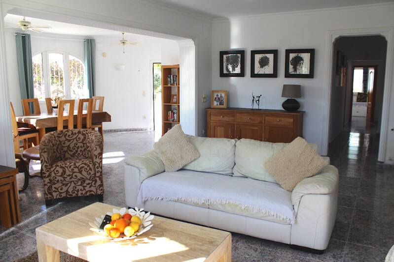 5 bedroom Villa for sale