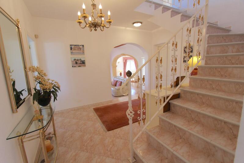 4 Cuarto Villa en venta