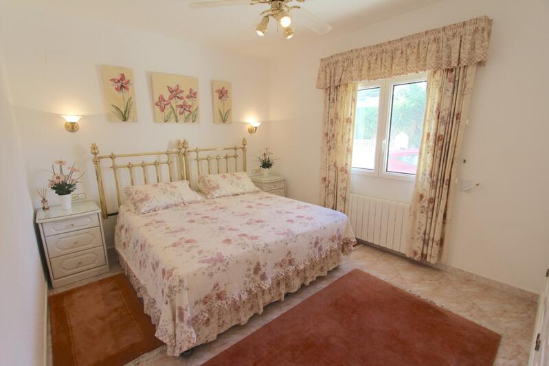 4 Cuarto Villa en venta