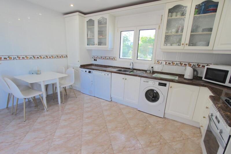 4 Cuarto Villa en venta