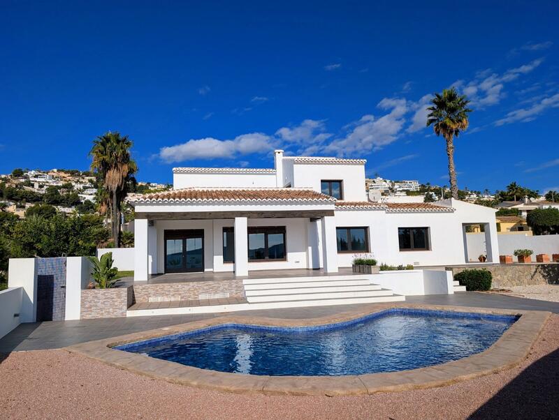 Villa for sale in Moraira, Alicante