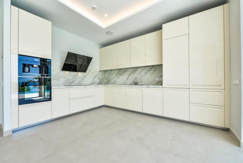 6 soverom Villa til salgs