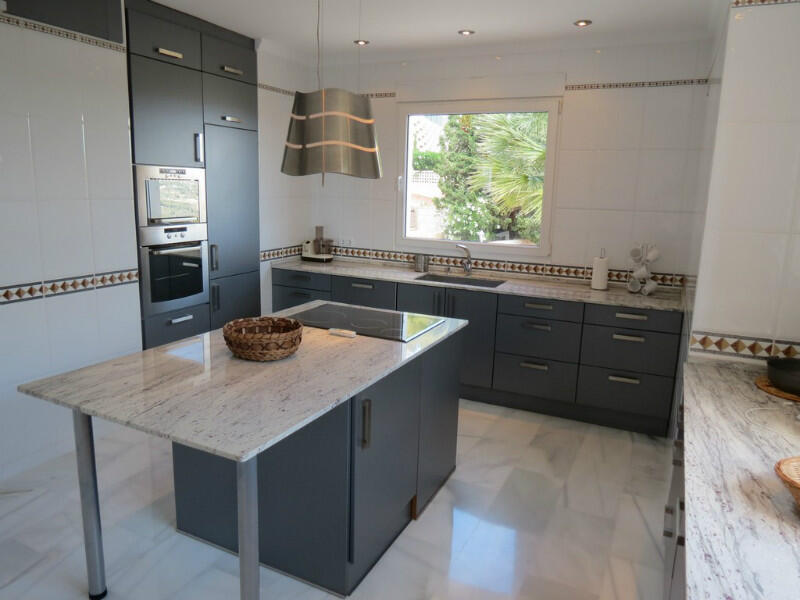 4 slaapkamer Villa Te koop