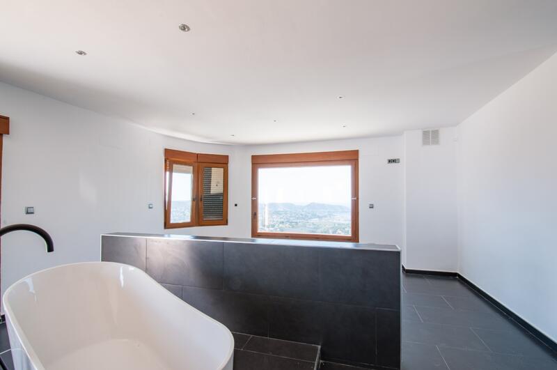 5 спальная комната вилла продается