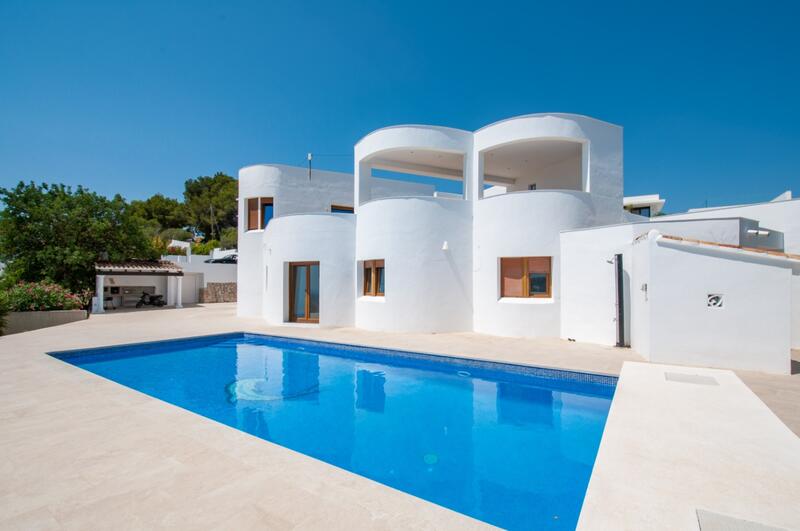 5 спальная комната вилла продается