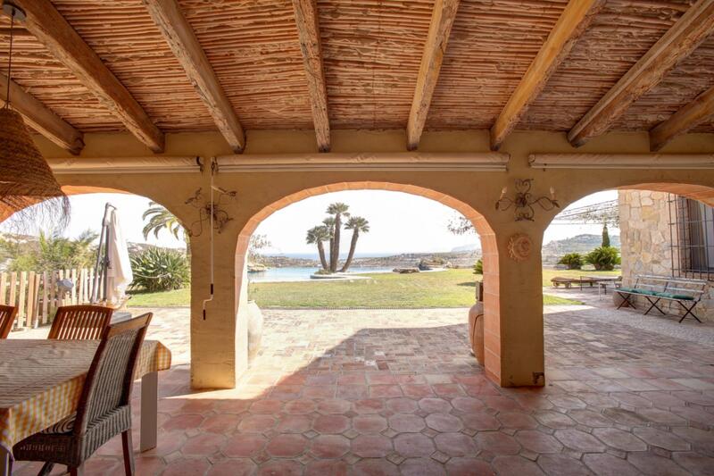 4 bedroom Country House for sale