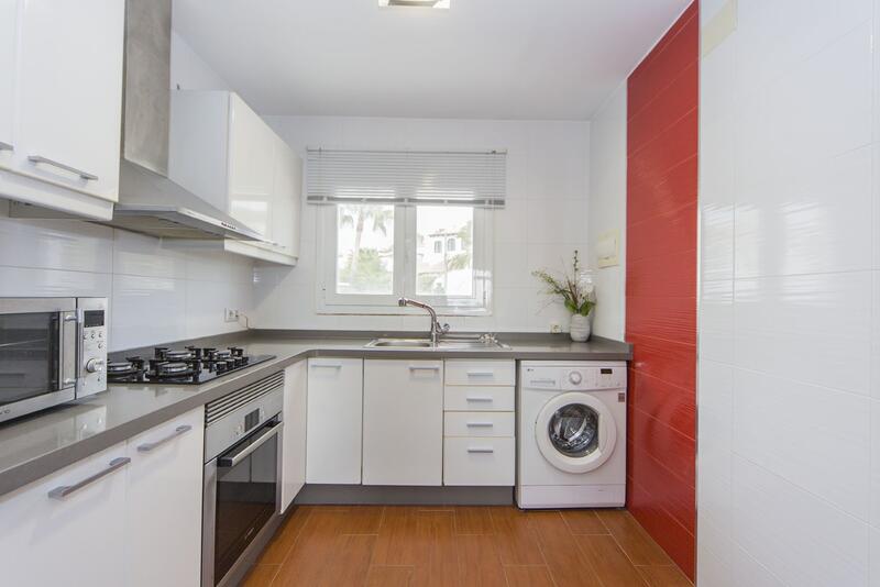 4 спальная комната вилла продается