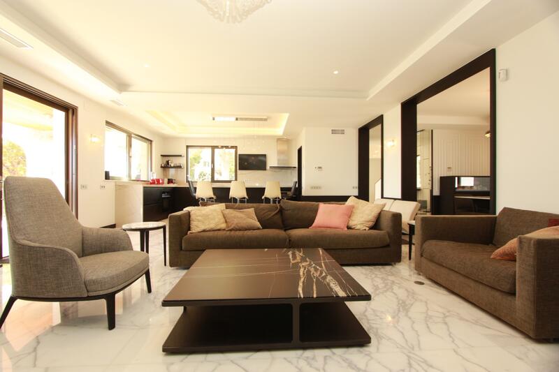 4 Cuarto Villa en venta