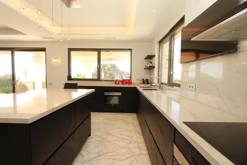 4 Cuarto Villa en venta