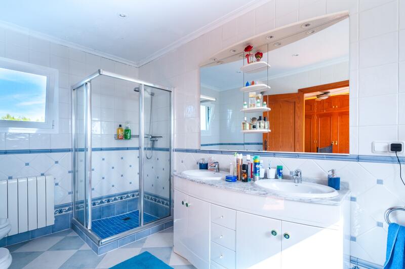 4 slaapkamer Villa Te koop