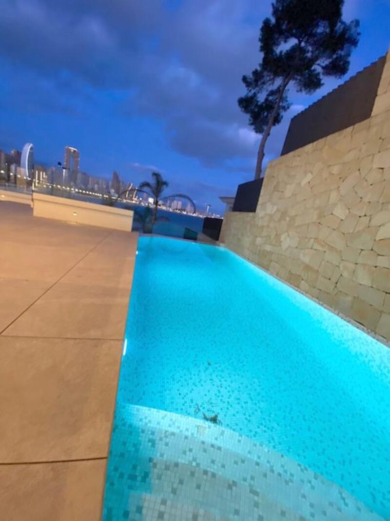 4 Schlafzimmer Appartement zu verkaufen