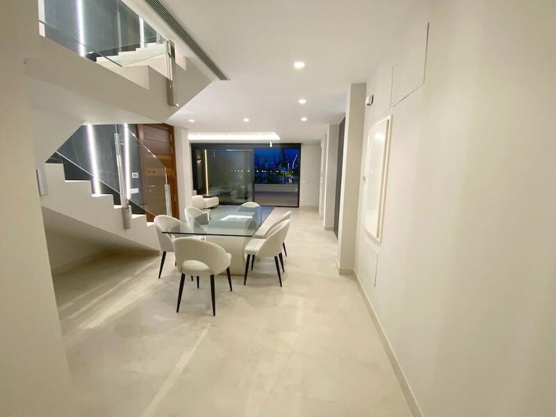 4 Schlafzimmer Appartement zu verkaufen