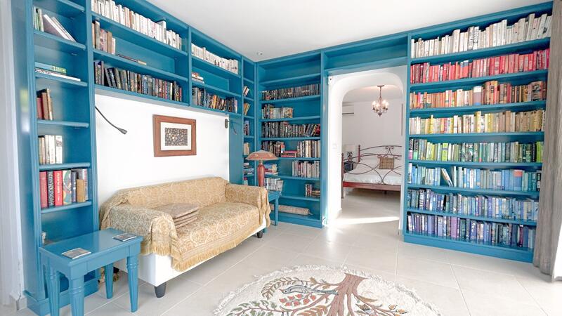 5 bedroom Villa for sale