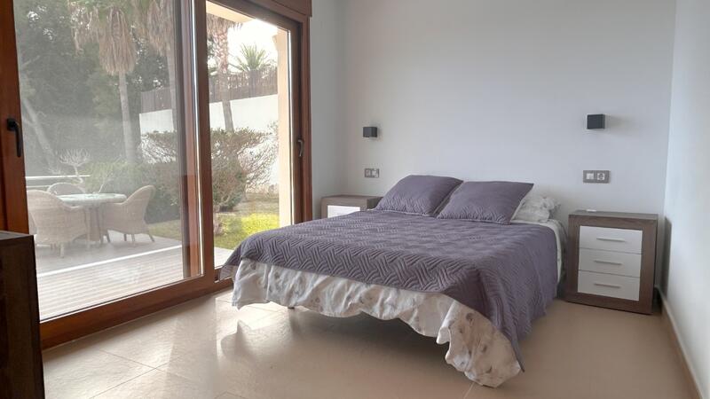 5 bedroom Villa for sale