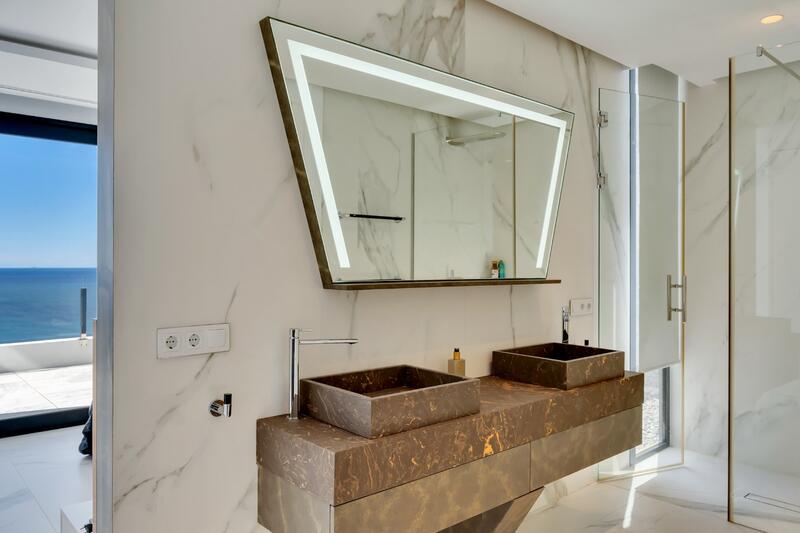 5 спальная комната вилла продается