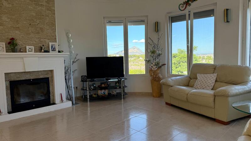 4 спальная комната вилла продается