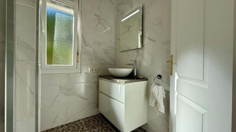 4 спальная комната вилла продается