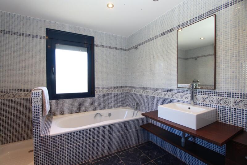 4 sovrum Villa till salu